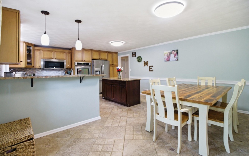1250 Briercliff Road, Bridgeport, West Virginia 26330, 3 Bedrooms Bedrooms, 9 Rooms Rooms,2 BathroomsBathrooms,Single Family Detached,For Sale,Briercliff,10164973