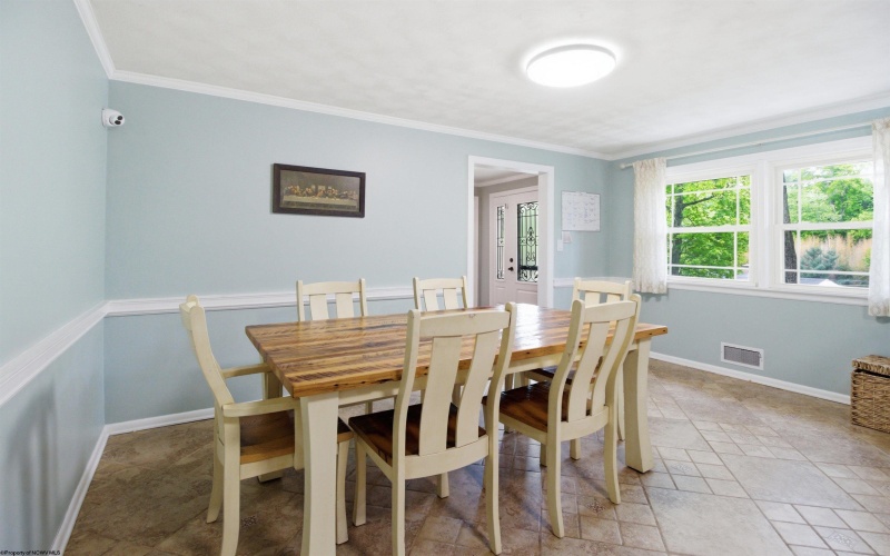 1250 Briercliff Road, Bridgeport, West Virginia 26330, 3 Bedrooms Bedrooms, 9 Rooms Rooms,2 BathroomsBathrooms,Single Family Detached,For Sale,Briercliff,10164973