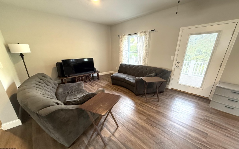 2088 Mountain Ash Lane, Westover, West Virginia 26501, 3 Bedrooms Bedrooms, 8 Rooms Rooms,2 BathroomsBathrooms,Single Family Attached,For Sale,Mountain Ash,10164991