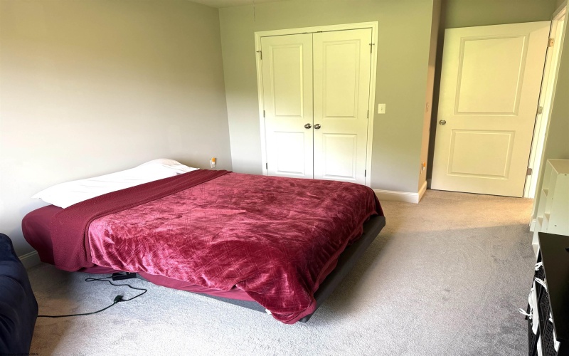 2088 Mountain Ash Lane, Westover, West Virginia 26501, 3 Bedrooms Bedrooms, 8 Rooms Rooms,2 BathroomsBathrooms,Single Family Attached,For Sale,Mountain Ash,10164991