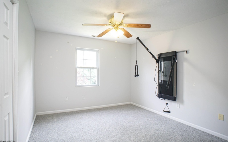 12 Clear Spring Drive, Morgantown, West Virginia 26508, 3 Bedrooms Bedrooms, 6 Rooms Rooms,2 BathroomsBathrooms,Single Family Attached,For Sale,Clear Spring,10164993