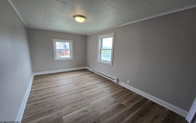 403 Capitol Avenue, Clarksburg, West Virginia 26301, 3 Bedrooms Bedrooms, 5 Rooms Rooms,1 BathroomBathrooms,Single Family Detached,For Sale,Capitol,10165005