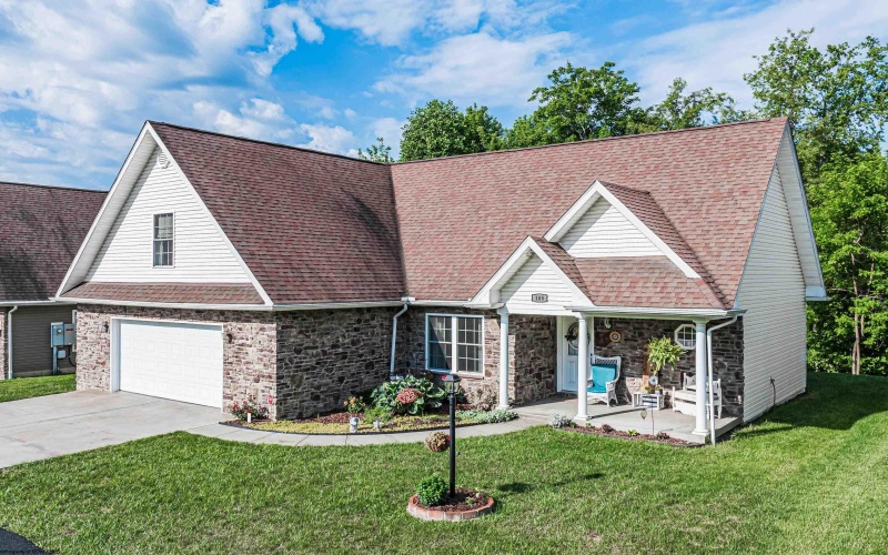 108 Mountain Lane, Morgantown, West Virginia 26501, 3 Bedrooms Bedrooms, 9 Rooms Rooms,2 BathroomsBathrooms,Single Family Detached,For Sale,Mountain,10165001