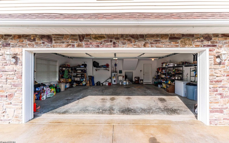 108 Mountain Lane, Morgantown, West Virginia 26501, 3 Bedrooms Bedrooms, 9 Rooms Rooms,2 BathroomsBathrooms,Single Family Detached,For Sale,Mountain,10165001