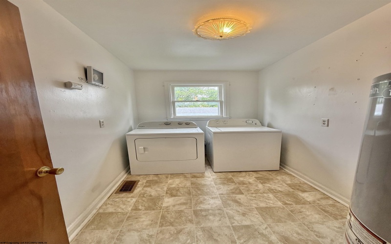 30 Sedgwick Street, Buckhannon, West Virginia 26201, 2 Bedrooms Bedrooms, 6 Rooms Rooms,1 BathroomBathrooms,Single Family Detached,For Sale,Sedgwick,10165000