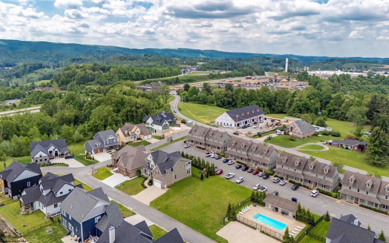 172 southwind Circle, Morgantown, West Virginia 26508, 6 Bedrooms Bedrooms, 13 Rooms Rooms,5 BathroomsBathrooms,Single Family Detached,For Sale,southwind,10164999