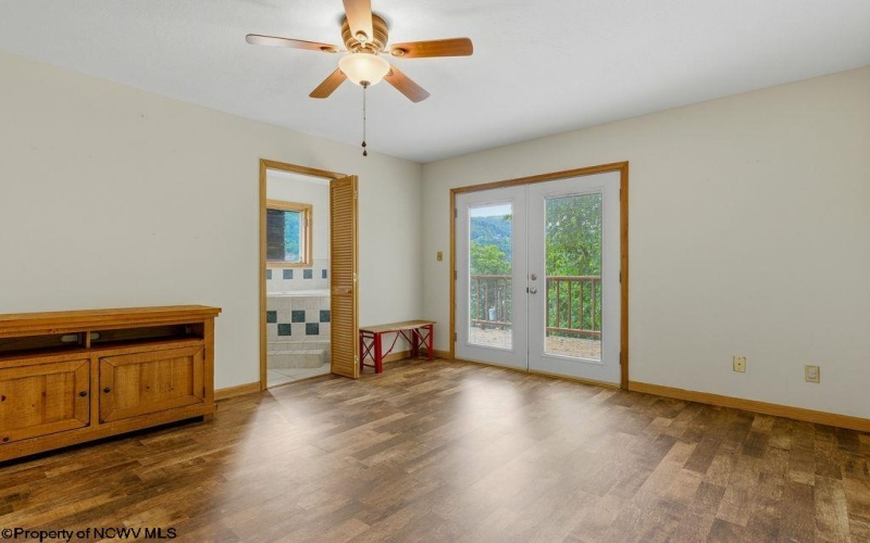 228 Rockley Road, Morgantown, West Virginia 26508, 2 Bedrooms Bedrooms, 6 Rooms Rooms,2 BathroomsBathrooms,Single Family Detached,For Sale,Rockley,10164986