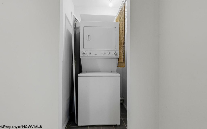 228 Rockley Road, Morgantown, West Virginia 26508, 2 Bedrooms Bedrooms, 6 Rooms Rooms,2 BathroomsBathrooms,Single Family Detached,For Sale,Rockley,10164986