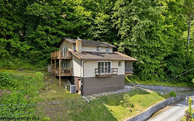 228 Rockley Road, Morgantown, West Virginia 26508, 2 Bedrooms Bedrooms, 6 Rooms Rooms,2 BathroomsBathrooms,Single Family Detached,For Sale,Rockley,10164986
