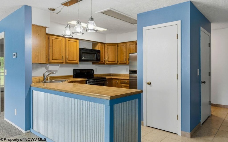 228 Rockley Road, Morgantown, West Virginia 26508, 2 Bedrooms Bedrooms, 6 Rooms Rooms,2 BathroomsBathrooms,Single Family Detached,For Sale,Rockley,10164986
