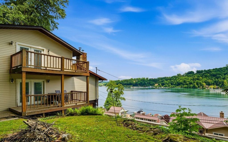228 Rockley Road, Morgantown, West Virginia 26508, 2 Bedrooms Bedrooms, 6 Rooms Rooms,2 BathroomsBathrooms,Single Family Detached,For Sale,Rockley,10164986