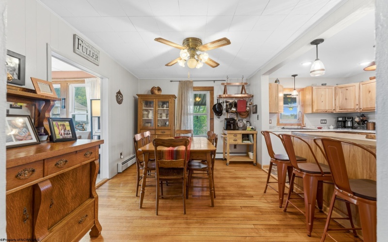 14 Globe Avenue, Morgantown, West Virginia 26501, 2 Bedrooms Bedrooms, 6 Rooms Rooms,2 BathroomsBathrooms,Single Family Detached,For Sale,Globe,10164989