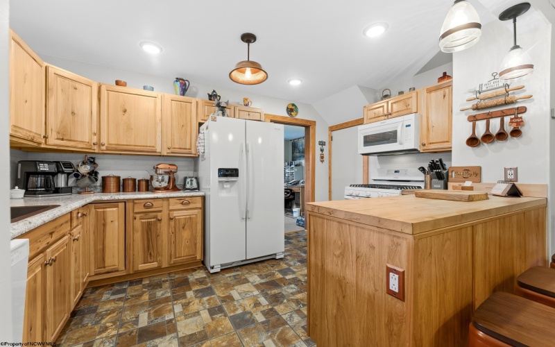 14 Globe Avenue, Morgantown, West Virginia 26501, 2 Bedrooms Bedrooms, 6 Rooms Rooms,2 BathroomsBathrooms,Single Family Detached,For Sale,Globe,10164989