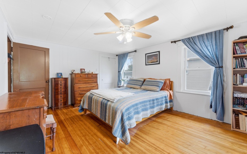 14 Globe Avenue, Morgantown, West Virginia 26501, 2 Bedrooms Bedrooms, 6 Rooms Rooms,2 BathroomsBathrooms,Single Family Detached,For Sale,Globe,10164989