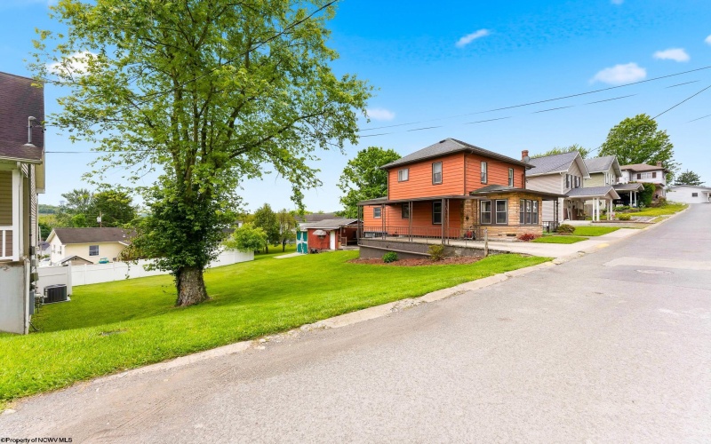 14 Globe Avenue, Morgantown, West Virginia 26501, 2 Bedrooms Bedrooms, 6 Rooms Rooms,2 BathroomsBathrooms,Single Family Detached,For Sale,Globe,10164989