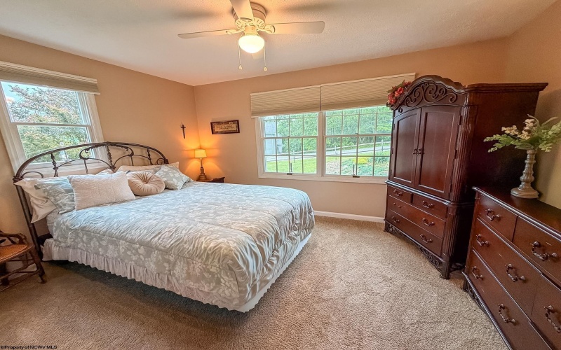 1546 Blue Horizon Drive, Morgantown, West Virginia 26501, 3 Bedrooms Bedrooms, 8 Rooms Rooms,1 BathroomBathrooms,Single Family Detached,For Sale,Blue Horizon,10164992