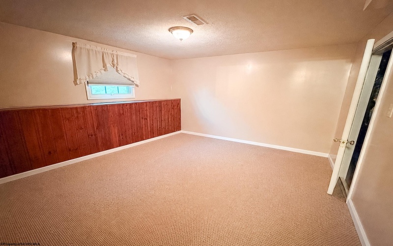 1546 Blue Horizon Drive, Morgantown, West Virginia 26501, 3 Bedrooms Bedrooms, 8 Rooms Rooms,1 BathroomBathrooms,Single Family Detached,For Sale,Blue Horizon,10164992