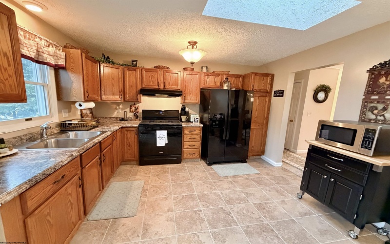 1546 Blue Horizon Drive, Morgantown, West Virginia 26501, 3 Bedrooms Bedrooms, 8 Rooms Rooms,1 BathroomBathrooms,Single Family Detached,For Sale,Blue Horizon,10164992