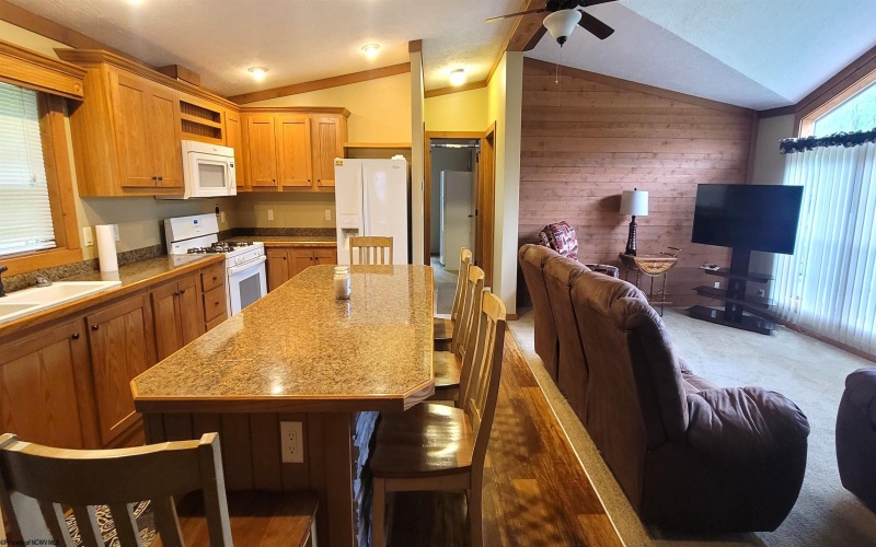 436 Zacks Run Road, Mount Clare, West Virginia 26408, 3 Bedrooms Bedrooms, 6 Rooms Rooms,2 BathroomsBathrooms,Residential Rentals,For Rent,Zacks Run,10165013