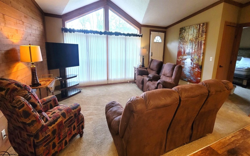 436 Zacks Run Road, Mount Clare, West Virginia 26408, 3 Bedrooms Bedrooms, 6 Rooms Rooms,2 BathroomsBathrooms,Residential Rentals,For Rent,Zacks Run,10165013