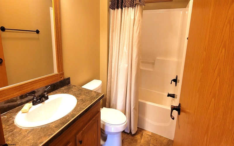 436 Zacks Run Road, Mount Clare, West Virginia 26408, 3 Bedrooms Bedrooms, 6 Rooms Rooms,2 BathroomsBathrooms,Residential Rentals,For Rent,Zacks Run,10165013