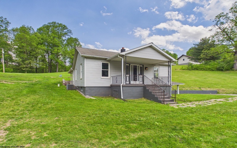 3402 Harrison Avenue, Elkins, West Virginia 26241, 3 Bedrooms Bedrooms, 6 Rooms Rooms,1 BathroomBathrooms,Single Family Detached,For Sale,Harrison,10165015 3402 Harrison Avenue, Elkins, West Virginia 26241, 3 Bedrooms Bedrooms, 6 Rooms Rooms,1 BathroomBathrooms,Single Family Detached,For Sale,Harrison,10165015