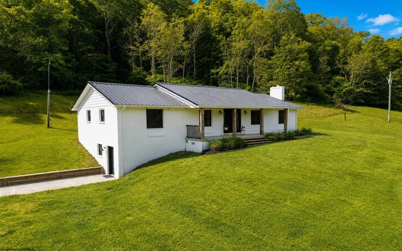 5142 Jesse Run Road, Jane Lew, West Virginia 26378, 4 Bedrooms Bedrooms, 6 Rooms Rooms,3 BathroomsBathrooms,Single Family Detached,For Sale,Jesse Run,10165014