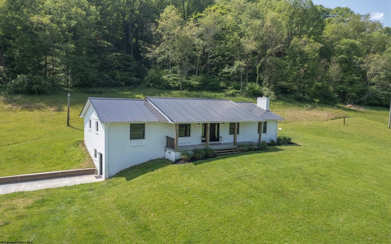 5142 Jesse Run Road, Jane Lew, West Virginia 26378, 4 Bedrooms Bedrooms, 6 Rooms Rooms,3 BathroomsBathrooms,Single Family Detached,For Sale,Jesse Run,10165014