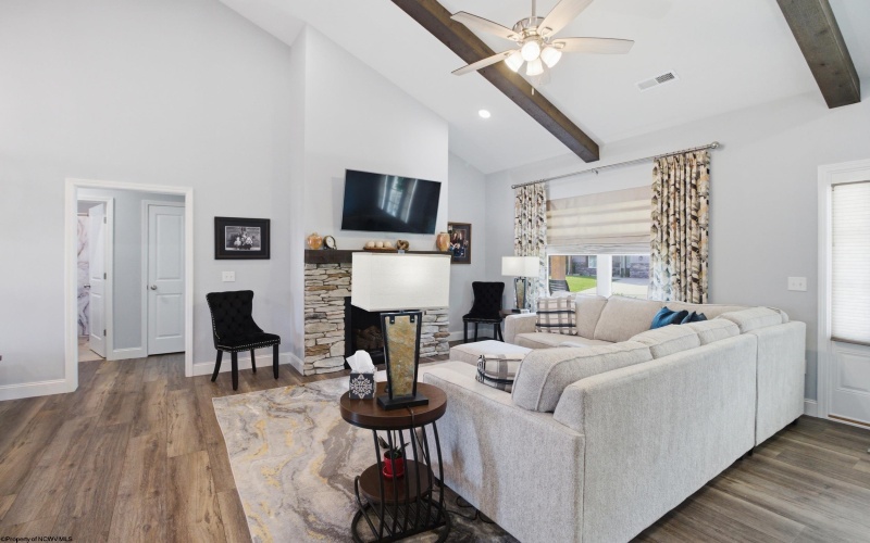 219 Crimson Lane, Bridgeport, West Virginia 26330, 3 Bedrooms Bedrooms, 7 Rooms Rooms,2 BathroomsBathrooms,Single Family Detached,For Sale,Crimson,10165011