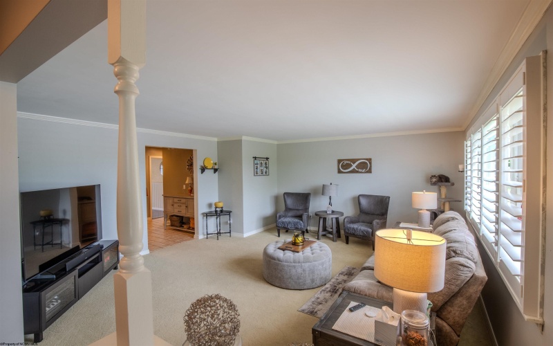 399 Jefferson Avenue, Masontown, Pennsylvania 15461, 3 Bedrooms Bedrooms, 7 Rooms Rooms,3 BathroomsBathrooms,Single Family Detached,For Sale,Jefferson,10165016