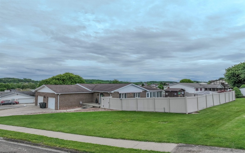 399 Jefferson Avenue, Masontown, Pennsylvania 15461, 3 Bedrooms Bedrooms, 7 Rooms Rooms,3 BathroomsBathrooms,Single Family Detached,For Sale,Jefferson,10165016