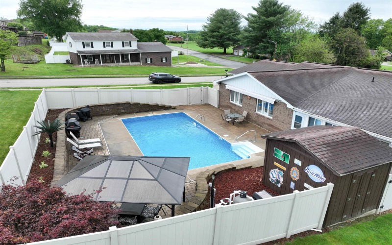 399 Jefferson Avenue, Masontown, Pennsylvania 15461, 3 Bedrooms Bedrooms, 7 Rooms Rooms,3 BathroomsBathrooms,Single Family Detached,For Sale,Jefferson,10165016