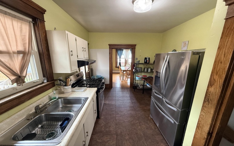 221 Lincoln Street, Grafton, West Virginia 26354, 2 Bedrooms Bedrooms, 6 Rooms Rooms,1 BathroomBathrooms,Single Family Detached,For Sale,Lincoln,10165017