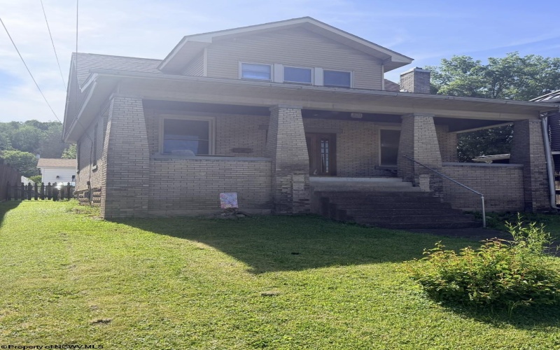 221 Lincoln Street, Grafton, West Virginia 26354, 2 Bedrooms Bedrooms, 6 Rooms Rooms,1 BathroomBathrooms,Single Family Detached,For Sale,Lincoln,10165017