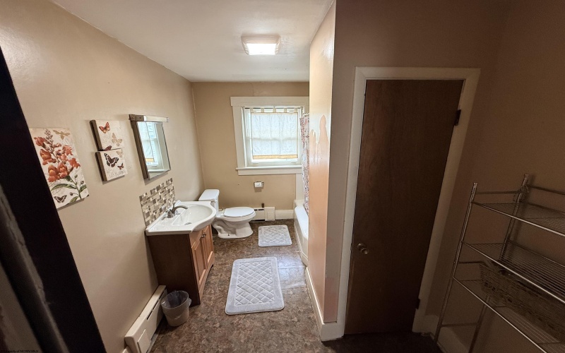 221 Lincoln Street, Grafton, West Virginia 26354, 2 Bedrooms Bedrooms, 6 Rooms Rooms,1 BathroomBathrooms,Single Family Detached,For Sale,Lincoln,10165017