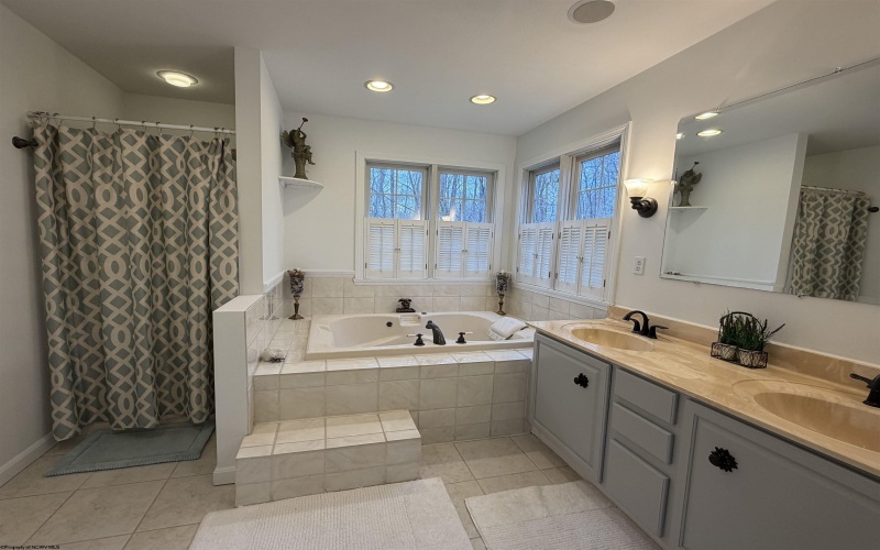 54 Deerbrook Lane, Belington, West Virginia 26250, 5 Bedrooms Bedrooms, 11 Rooms Rooms,3 BathroomsBathrooms,Single Family Detached,For Sale,Deerbrook,10165018