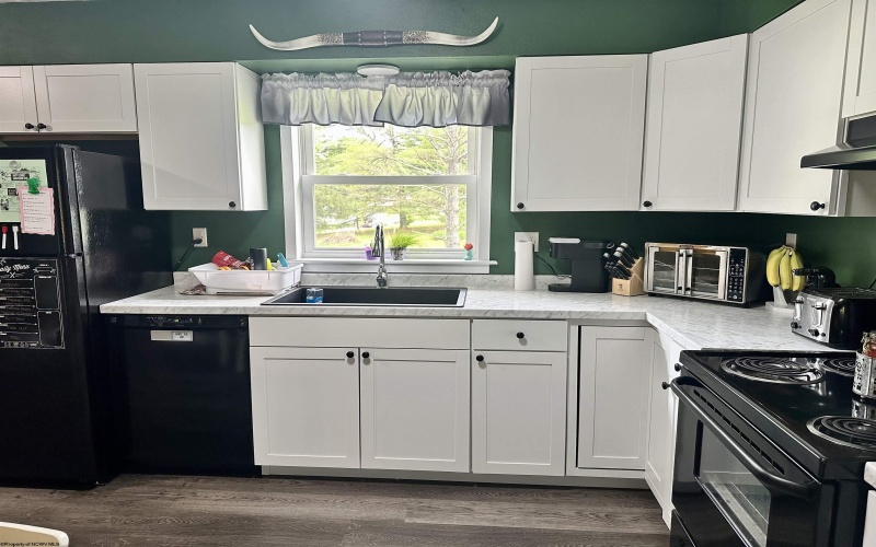 339 Oak Street, Jane Lew, West Virginia 26378, 3 Bedrooms Bedrooms, 7 Rooms Rooms,2 BathroomsBathrooms,Single Family Detached,For Sale,Oak,10165020