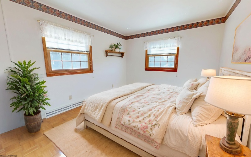 221 FREEMAN HILL Road, Bridgeport, West Virginia 26330, 3 Bedrooms Bedrooms, 8 Rooms Rooms,2 BathroomsBathrooms,Single Family Detached,For Sale,FREEMAN HILL,10162630