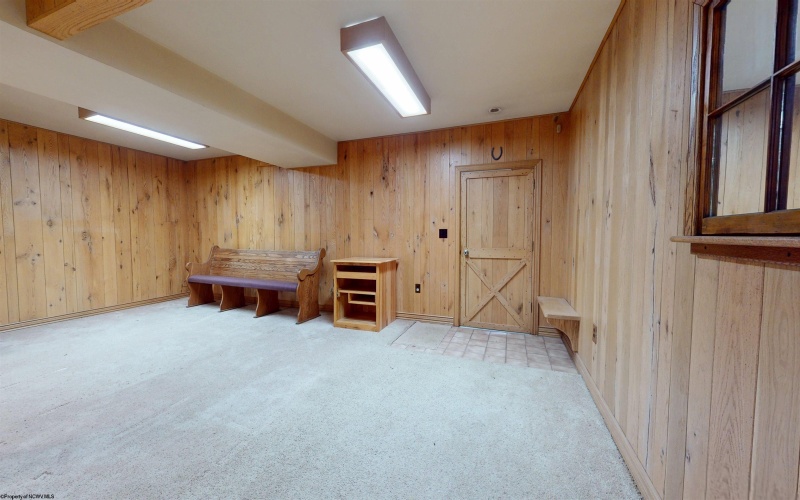 221 FREEMAN HILL Road, Bridgeport, West Virginia 26330, 3 Bedrooms Bedrooms, 8 Rooms Rooms,2 BathroomsBathrooms,Single Family Detached,For Sale,FREEMAN HILL,10162630