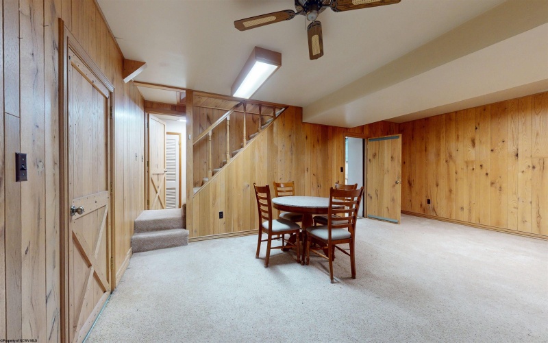 221 FREEMAN HILL Road, Bridgeport, West Virginia 26330, 3 Bedrooms Bedrooms, 8 Rooms Rooms,2 BathroomsBathrooms,Single Family Detached,For Sale,FREEMAN HILL,10162630