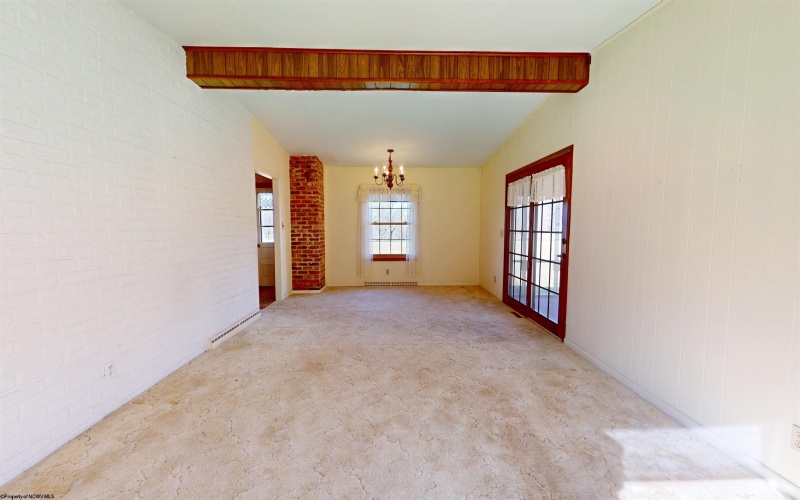 221 FREEMAN HILL Road, Bridgeport, West Virginia 26330, 3 Bedrooms Bedrooms, 8 Rooms Rooms,2 BathroomsBathrooms,Single Family Detached,For Sale,FREEMAN HILL,10162630