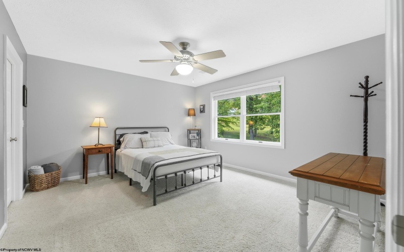 5 Squirrel Lane, Morgantown, West Virginia 26508, 4 Bedrooms Bedrooms, 8 Rooms Rooms,3 BathroomsBathrooms,Single Family Detached,For Sale,Squirrel,10165023
