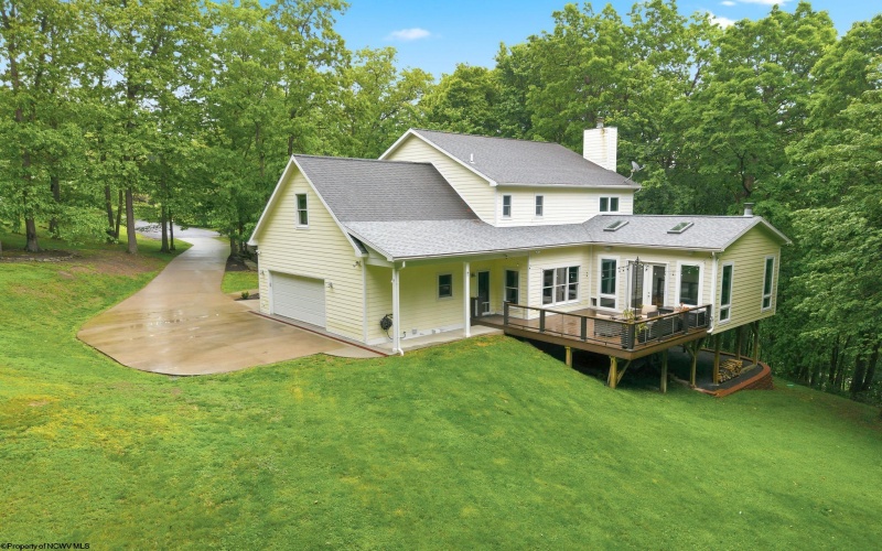 5 Squirrel Lane, Morgantown, West Virginia 26508, 4 Bedrooms Bedrooms, 8 Rooms Rooms,3 BathroomsBathrooms,Single Family Detached,For Sale,Squirrel,10165023