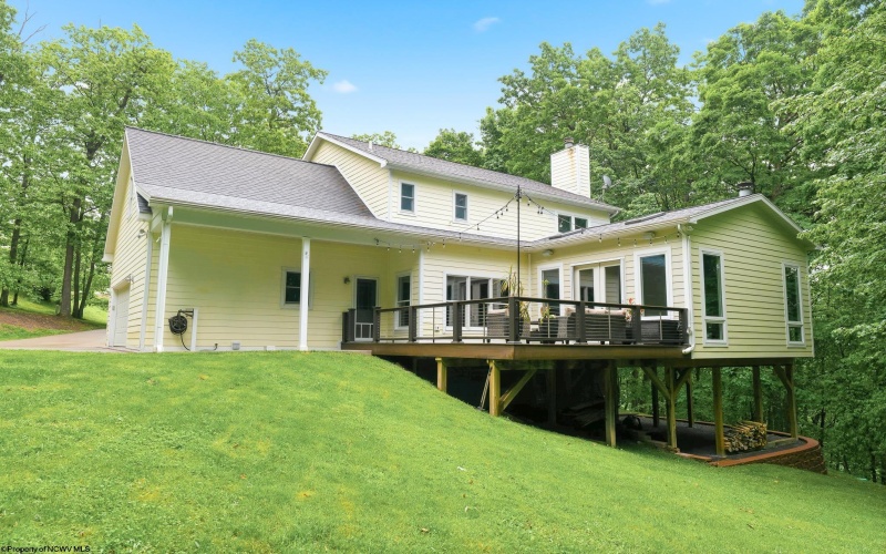 5 Squirrel Lane, Morgantown, West Virginia 26508, 4 Bedrooms Bedrooms, 8 Rooms Rooms,3 BathroomsBathrooms,Single Family Detached,For Sale,Squirrel,10165023