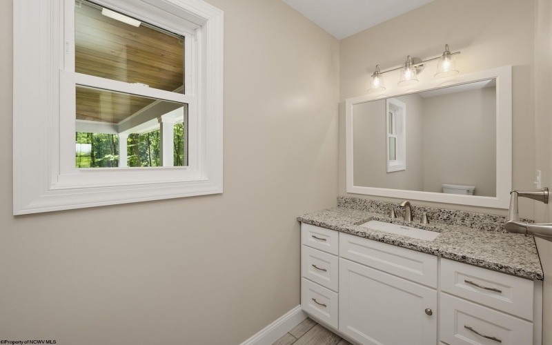 114 Dripping Spring Road, Morgantown, West Virginia 26508, 4 Bedrooms Bedrooms, 20 Rooms Rooms,3 BathroomsBathrooms,Single Family Detached,For Sale,Dripping Spring,0,10165033