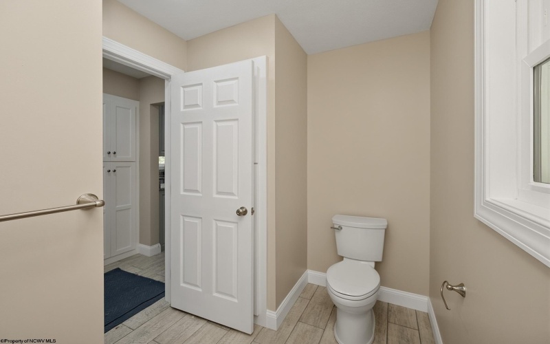 114 Dripping Spring Road, Morgantown, West Virginia 26508, 4 Bedrooms Bedrooms, 20 Rooms Rooms,3 BathroomsBathrooms,Single Family Detached,For Sale,Dripping Spring,0,10165033