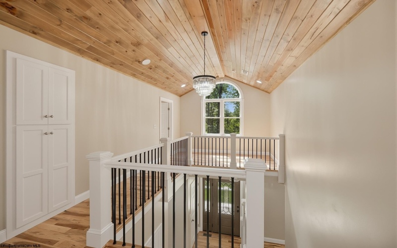 114 Dripping Spring Road, Morgantown, West Virginia 26508, 4 Bedrooms Bedrooms, 20 Rooms Rooms,3 BathroomsBathrooms,Single Family Detached,For Sale,Dripping Spring,0,10165033