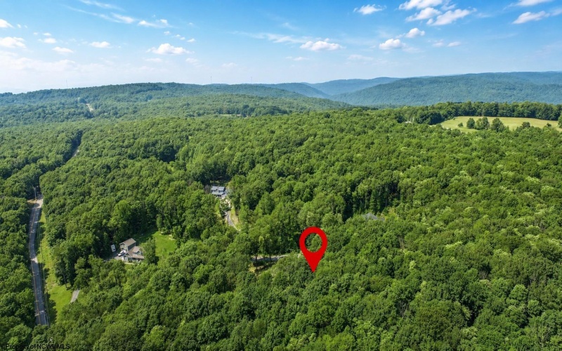114 Dripping Spring Road, Morgantown, West Virginia 26508, 4 Bedrooms Bedrooms, 20 Rooms Rooms,3 BathroomsBathrooms,Single Family Detached,For Sale,Dripping Spring,0,10165033