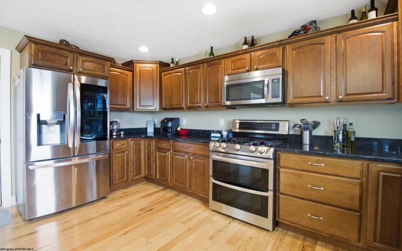 23 Amber Ridge, Morgantown, West Virginia 26508, 4 Bedrooms Bedrooms, 6 Rooms Rooms,3 BathroomsBathrooms,Single Family Detached,For Sale,Amber,10165030