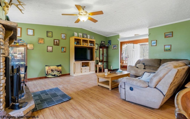 233 Harron Run Road, Buckhannon, West Virginia 26201, 3 Bedrooms Bedrooms, 6 Rooms Rooms,2 BathroomsBathrooms,Single Family Detached,For Sale,Harron Run,10165034